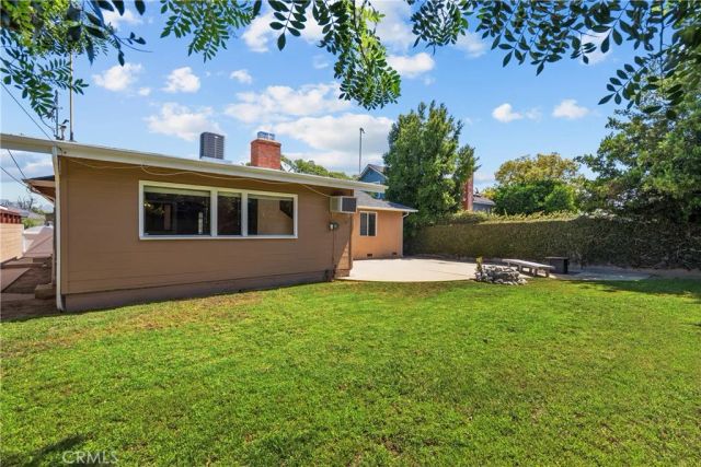 23050 Mobile Street, West Hills, CA 91307