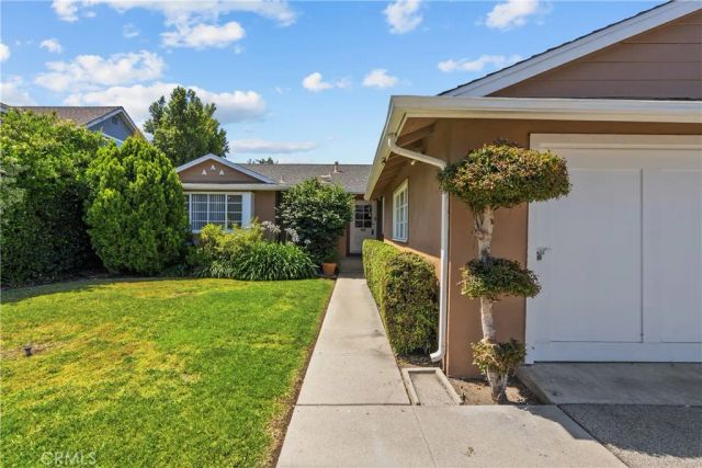 23050 Mobile Street, West Hills, CA 91307