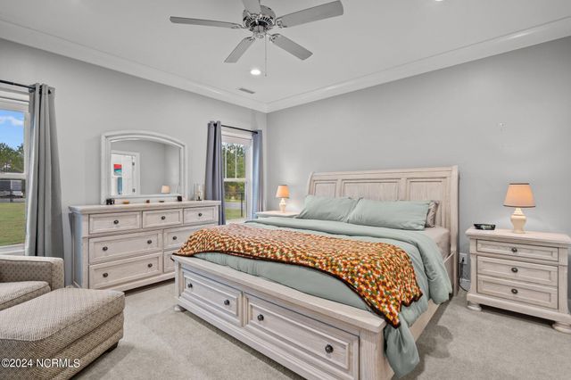 2463 Hoover Road, Hampstead, NC 28443