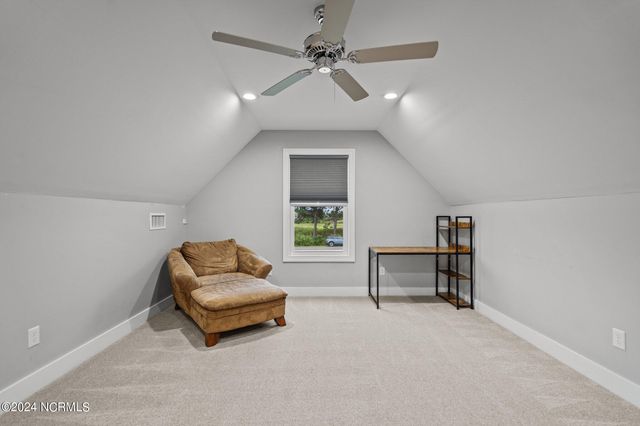 2463 Hoover Road, Hampstead, NC 28443