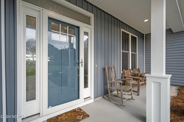 2463 Hoover Road, Hampstead, NC 28443