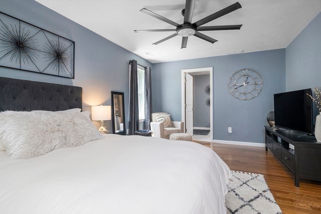 16 Farnum St, Uxbridge, MA 01569