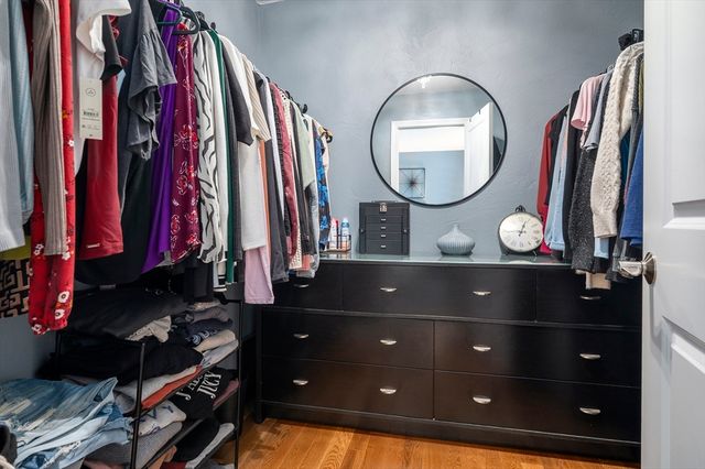 16 Farnum St, Uxbridge, MA 01569