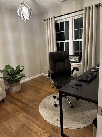 16 Farnum St, Uxbridge, MA 01569