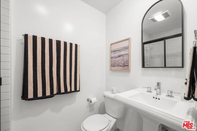 6 Voyage Street 204, Marina Del Rey, CA 90292
