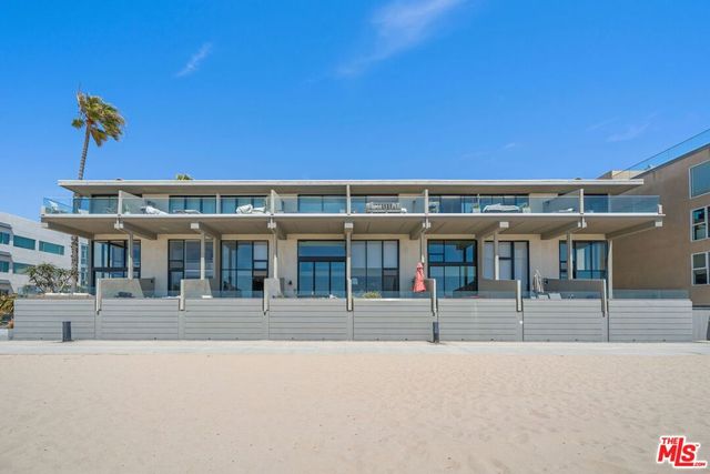 6 Voyage Street 204, Marina Del Rey, CA 90292