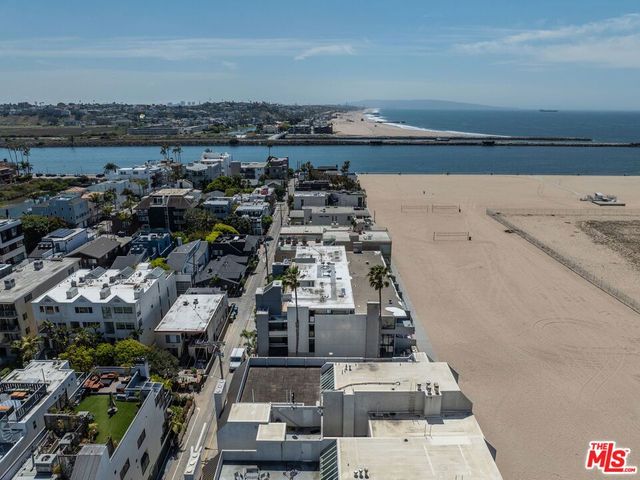 6 Voyage Street 204, Marina Del Rey, CA 90292