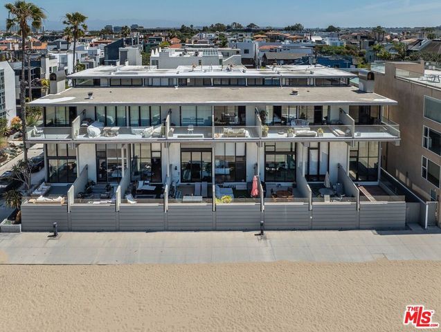 6 Voyage Street 204, Marina Del Rey, CA 90292