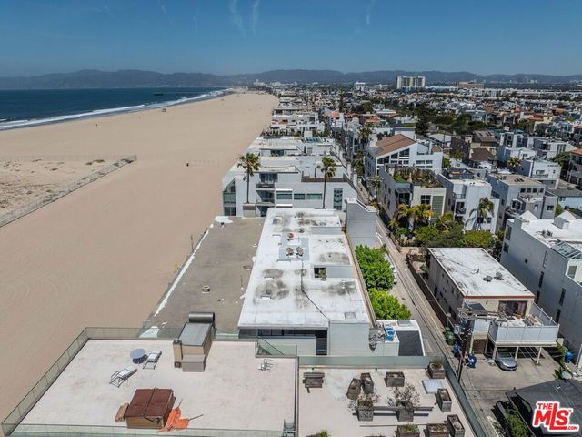 6 Voyage Street 204, Marina Del Rey, CA 90292