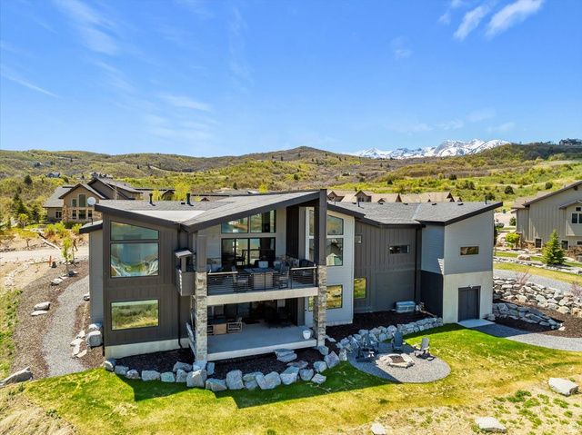 6260 E HAWKS LN, Huntsville, UT 84317