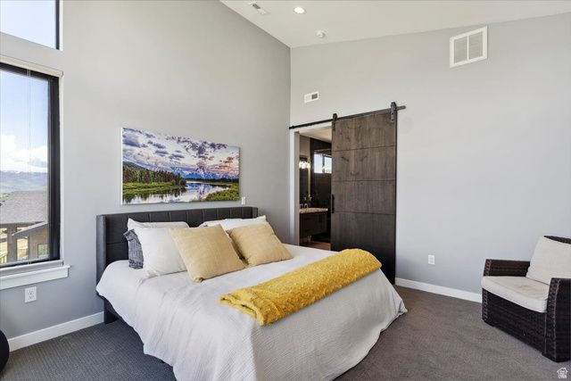 6260 E HAWKS LN, Huntsville, UT 84317