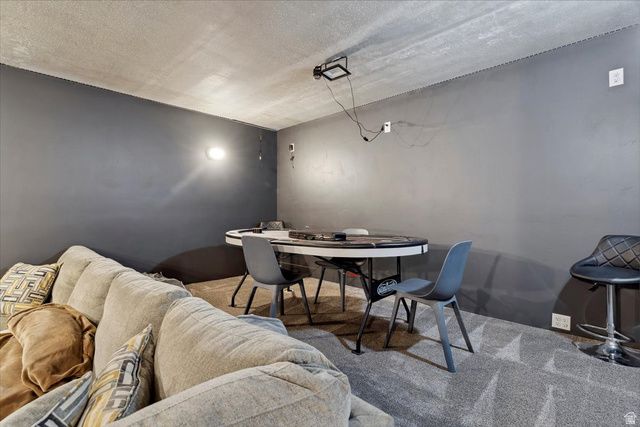 6260 E HAWKS LN, Huntsville, UT 84317