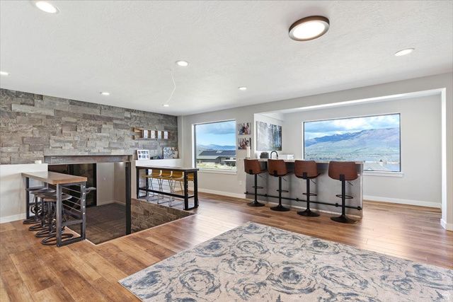 6260 E HAWKS LN, Huntsville, UT 84317