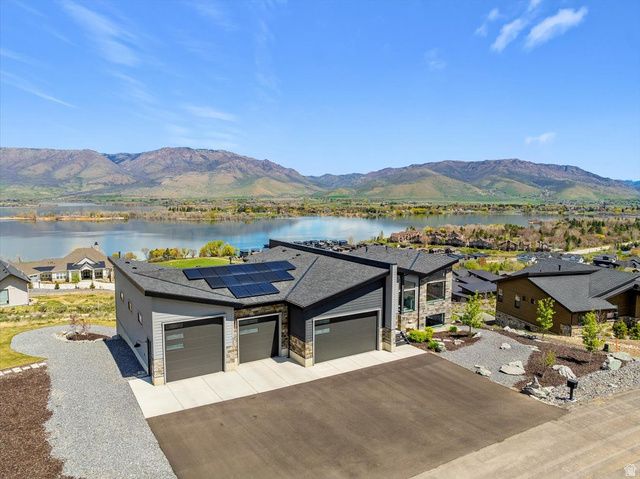 6260 E HAWKS LN, Huntsville, UT 84317