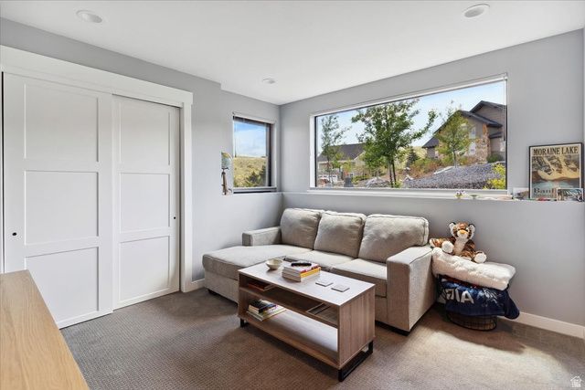 6260 E HAWKS LN, Huntsville, UT 84317