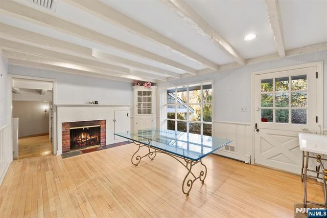 3 Lambs Lane, Cresskill, NJ 07626