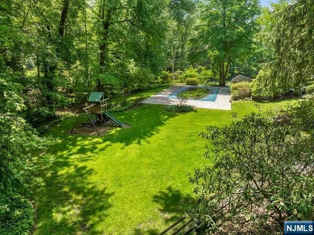 3 Lambs Lane, Cresskill, NJ 07626