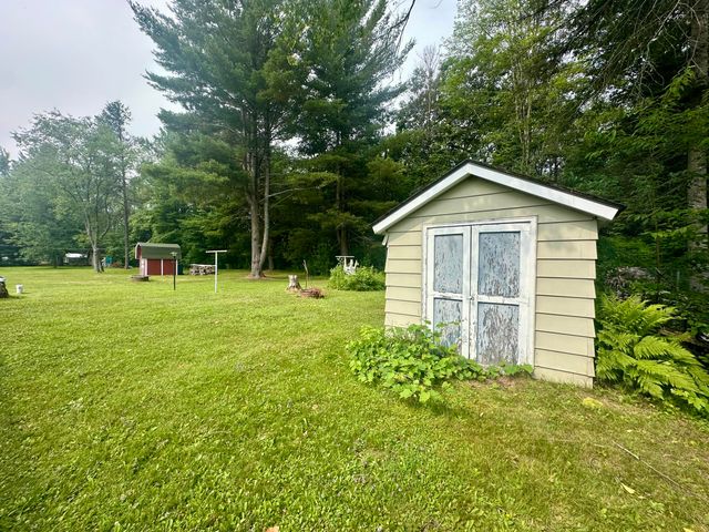 4901 River Road, Houghton Lake, MI 48629