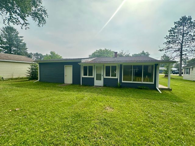 4901 River Road, Houghton Lake, MI 48629