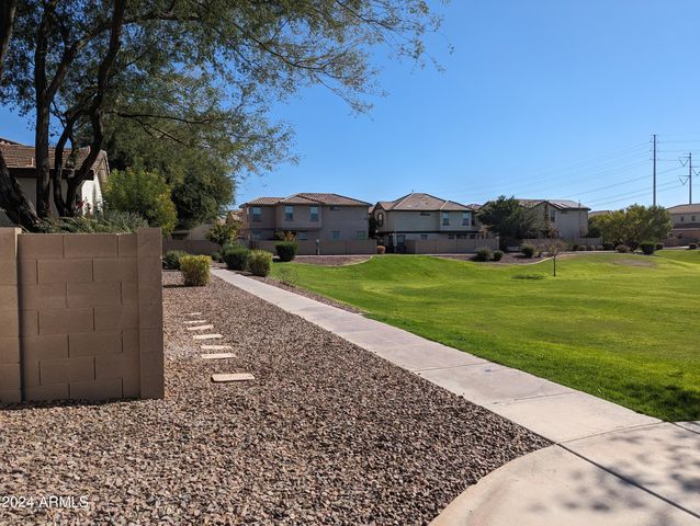 4721 E REDFIELD Road, Gilbert, AZ 85234