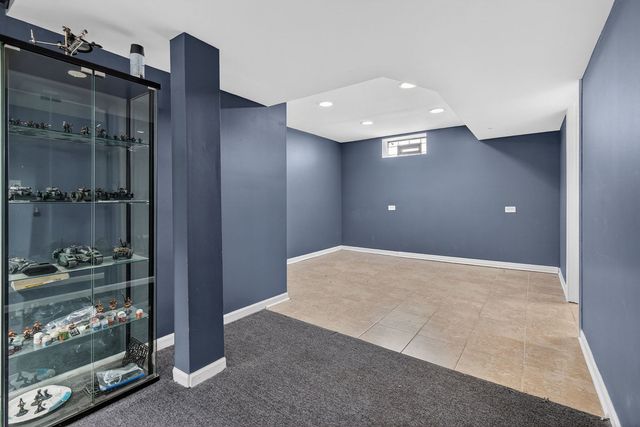 10950 S Homan Avenue, Chicago, IL 60655