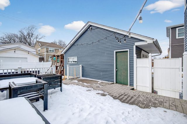 10950 S Homan Avenue, Chicago, IL 60655