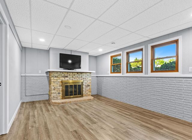 1614 W Jackson Street, Knoxville, IA 50138