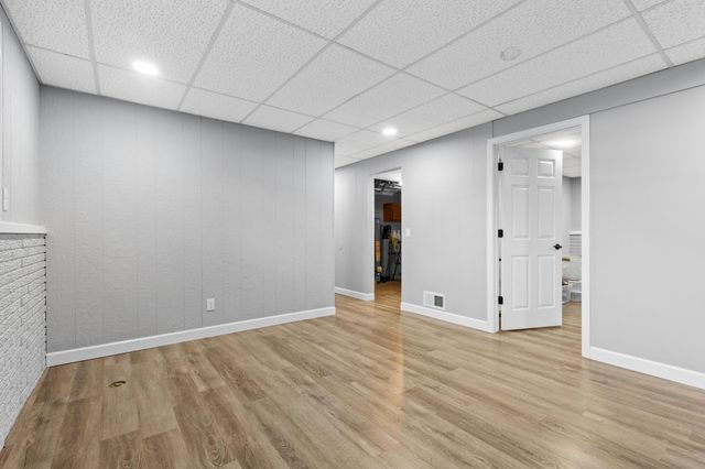1614 W Jackson Street, Knoxville, IA 50138