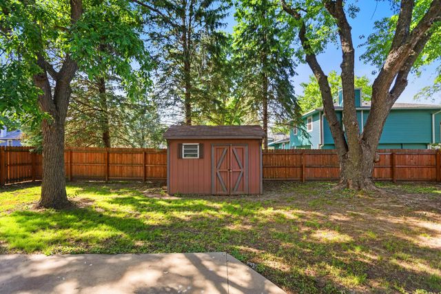 1614 W Jackson Street, Knoxville, IA 50138