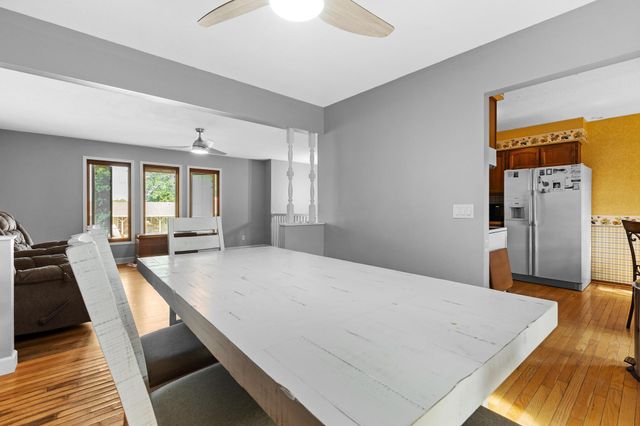 1614 W Jackson Street, Knoxville, IA 50138