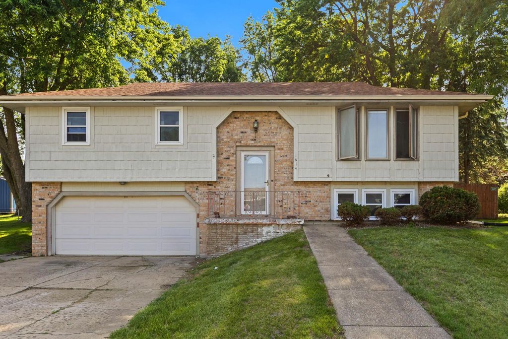 1614 W Jackson Street, Knoxville, IA 50138