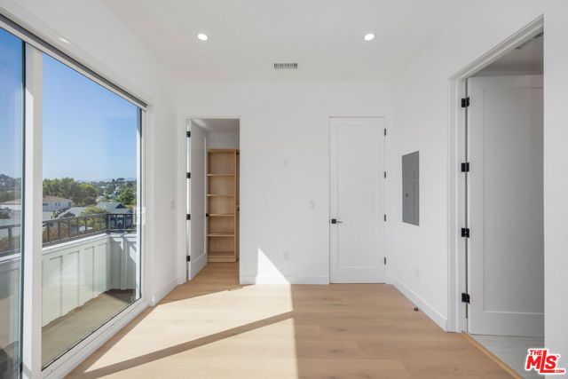1334 Mohawk Street, Los Angeles, CA 90026