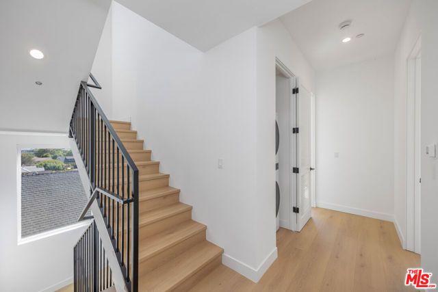 1334 Mohawk Street, Los Angeles, CA 90026
