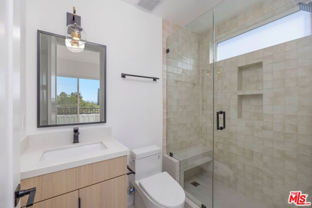 1334 Mohawk Street, Los Angeles, CA 90026