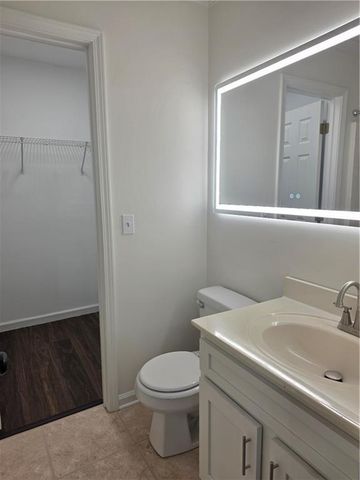 172 Stoneforest Drive, Woodstock, GA 30189