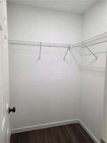 172 Stoneforest Drive, Woodstock, GA 30189