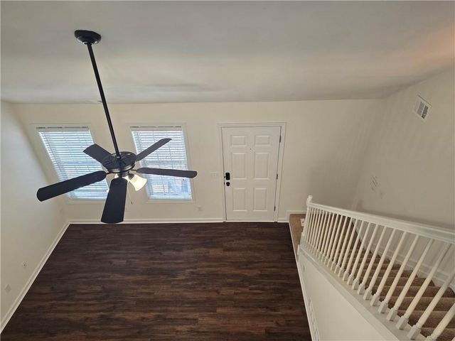 172 Stoneforest Drive, Woodstock, GA 30189