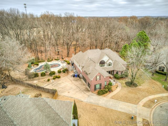 6301 S 5th Avenue, Broken Arrow, OK 74011