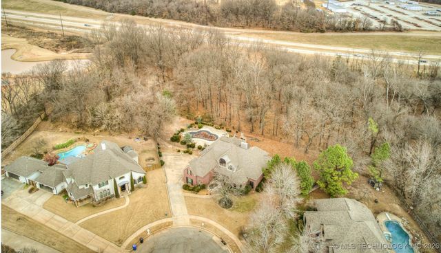 6301 S 5th Avenue, Broken Arrow, OK 74011