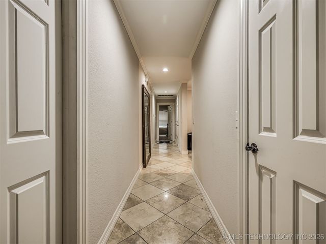 6301 S 5th Avenue, Broken Arrow, OK 74011