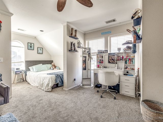 6301 S 5th Avenue, Broken Arrow, OK 74011