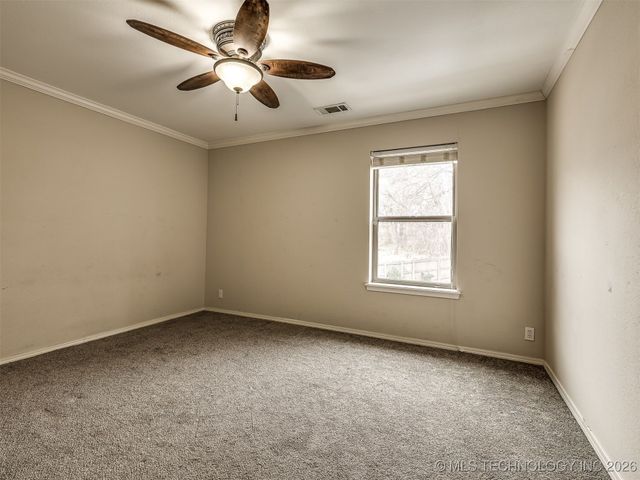 6301 S 5th Avenue, Broken Arrow, OK 74011