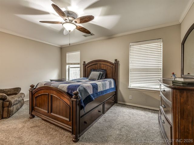 6301 S 5th Avenue, Broken Arrow, OK 74011