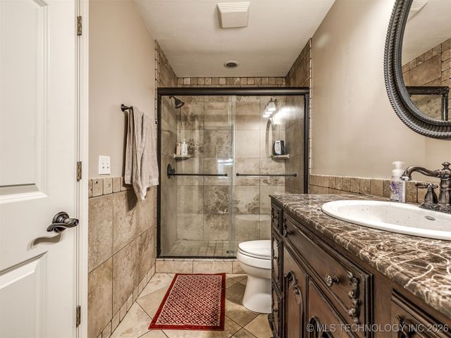 6301 S 5th Avenue, Broken Arrow, OK 74011