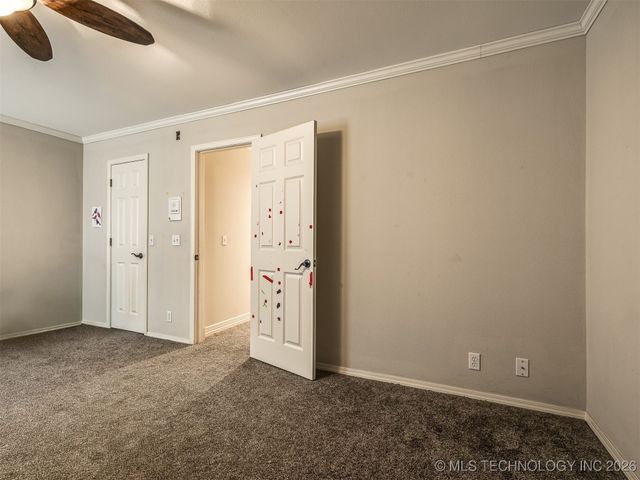 6301 S 5th Avenue, Broken Arrow, OK 74011