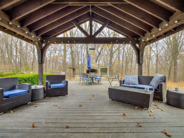 6301 S 5th Avenue, Broken Arrow, OK 74011