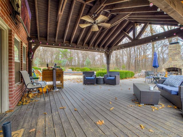 6301 S 5th Avenue, Broken Arrow, OK 74011