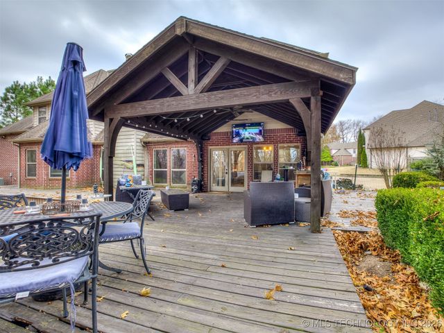 6301 S 5th Avenue, Broken Arrow, OK 74011