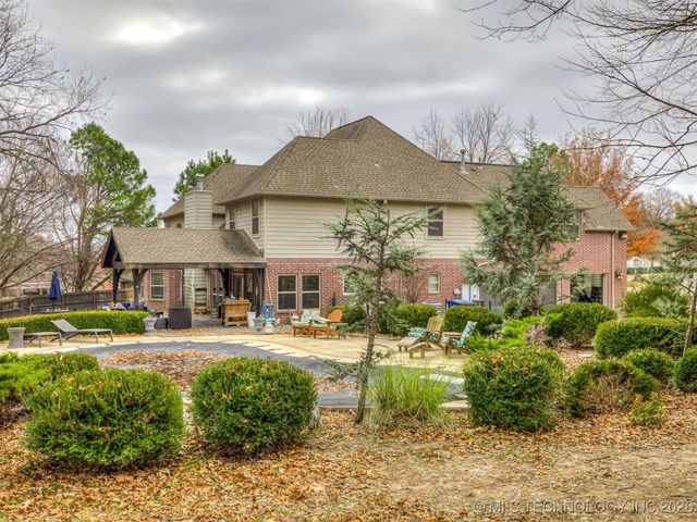 6301 S 5th Avenue, Broken Arrow, OK 74011