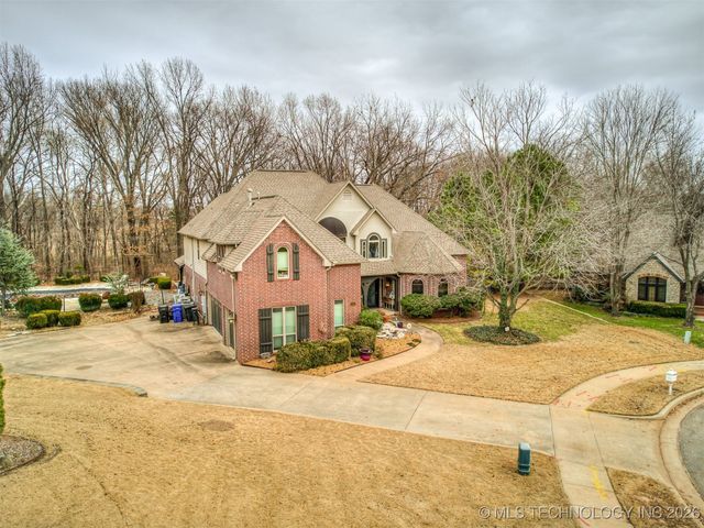 6301 S 5th Avenue, Broken Arrow, OK 74011